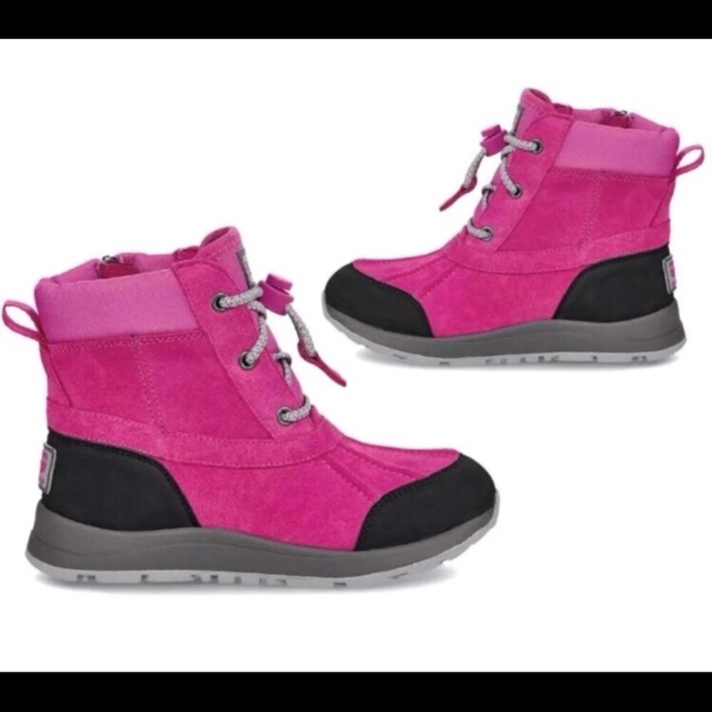 Ugg snow  boots for little girl